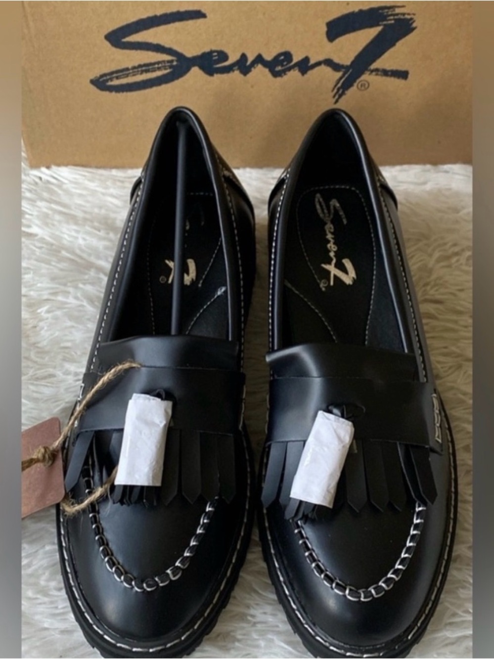 Seven7 women’s Black Fringe tassels Loafers